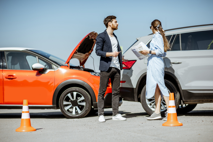 Bild von Kfz-Versicherung – individuell wie Sie und Ihr Fahrzeug.